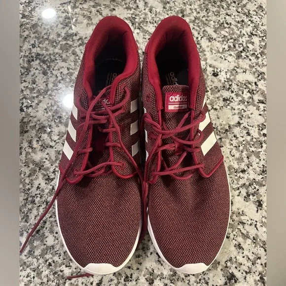 Used like new. Womens adidas size 11